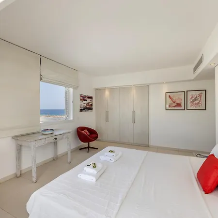 Seafront Alemar Villa Protaras