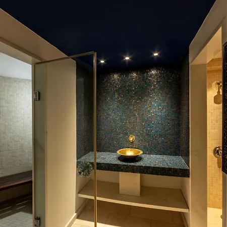 Villa Seafront Alemar