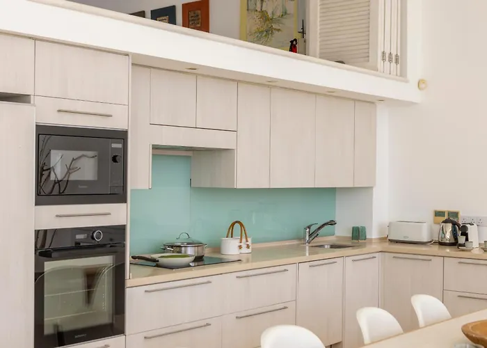 Seafront Alemar فيلة بروتاراس