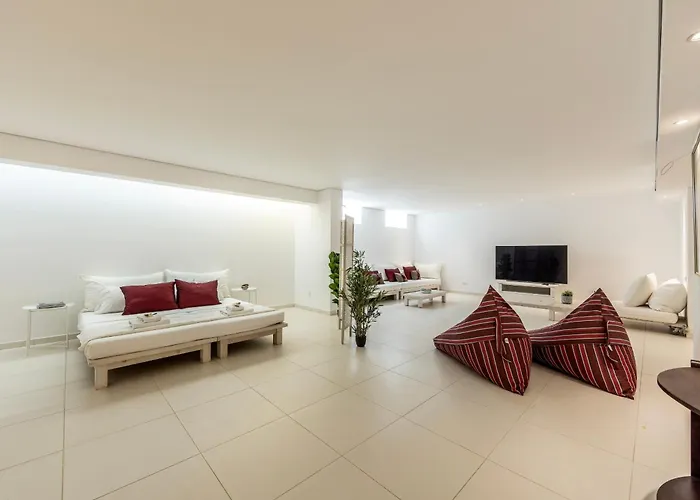 Seafront Alemar بروتاراس