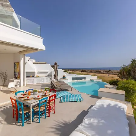 Villa Seafront Alemar