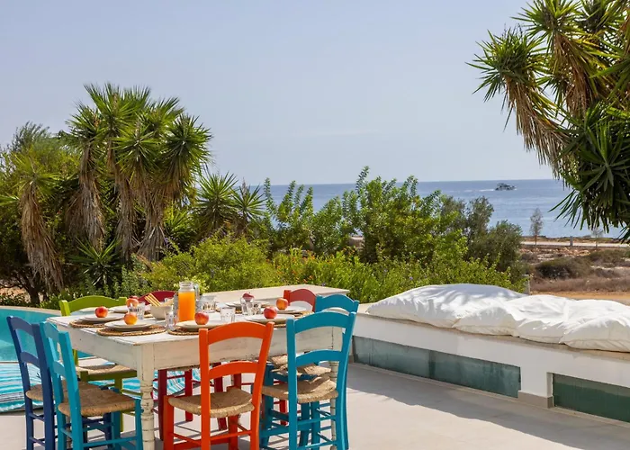 Villa Seafront Alemar