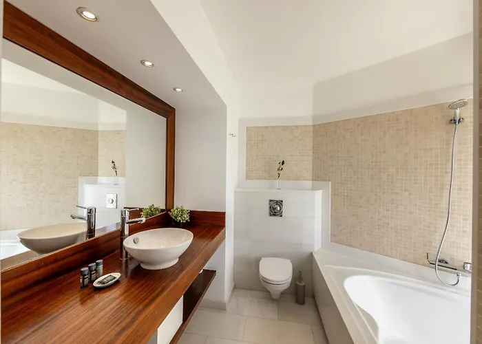 Villa Seafront Alemar