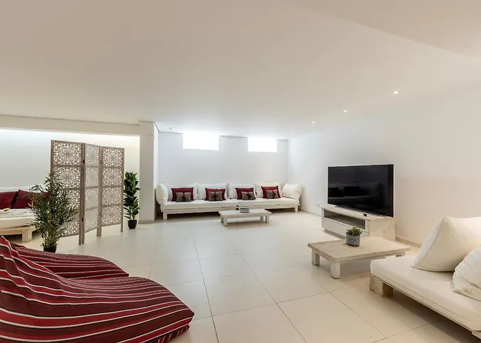 Seafront Alemar Villa