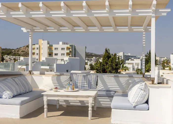 Villa Seafront Alemar